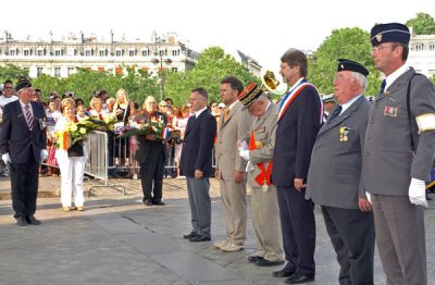 128.jpg
